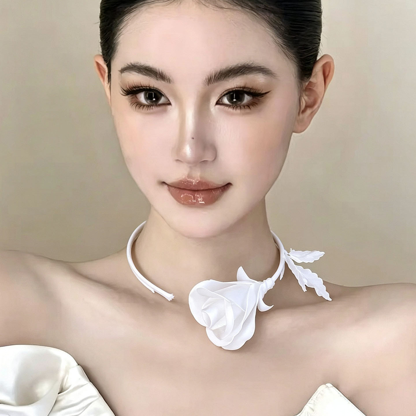 Women'S Formal Wear Accessories - Fashion Jewelry Handmade White Black Rose