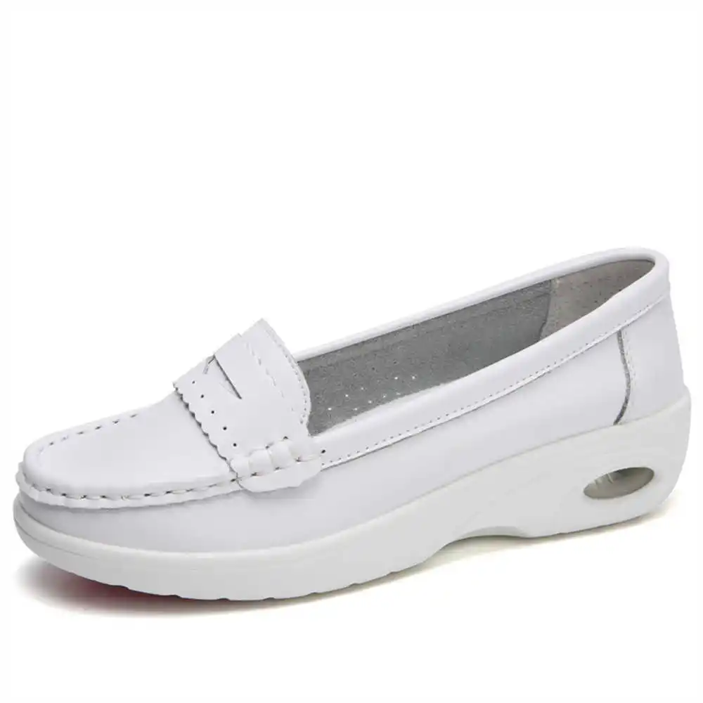 Thick Sole Slipon White Traine - Women Formal Wear Best Brands 评论和价格