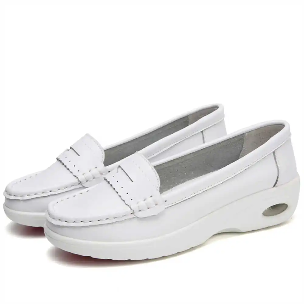 Thick Sole Slipon White Traine - Women Formal Wear Best Brands 评论和价格