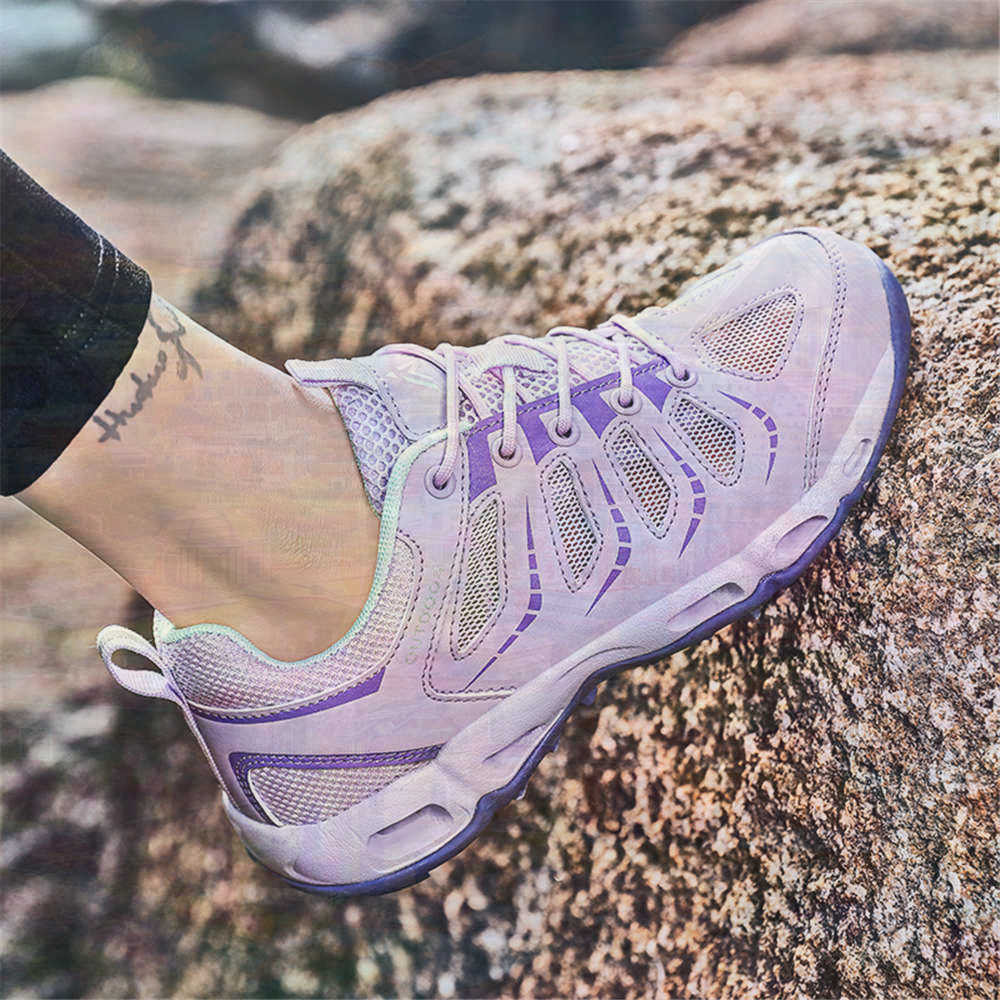 Sumer Round Tip Silver Sneaker - Women Formal Wear Best Brands 评论和价格