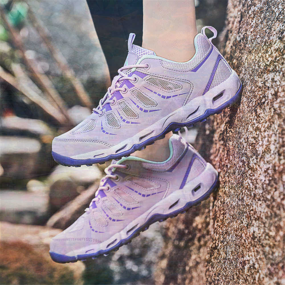 Sumer Round Tip Silver Sneaker - Women Formal Wear Best Brands 评论和价格